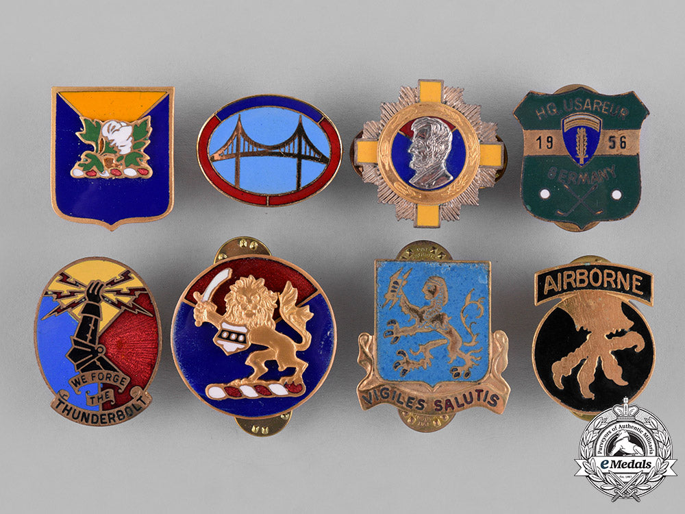 united_states._forty-_nine_army_insignia&_badges_c18-039145