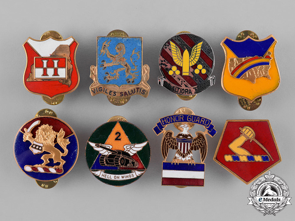 united_states._forty-_nine_army_insignia&_badges_c18-039148