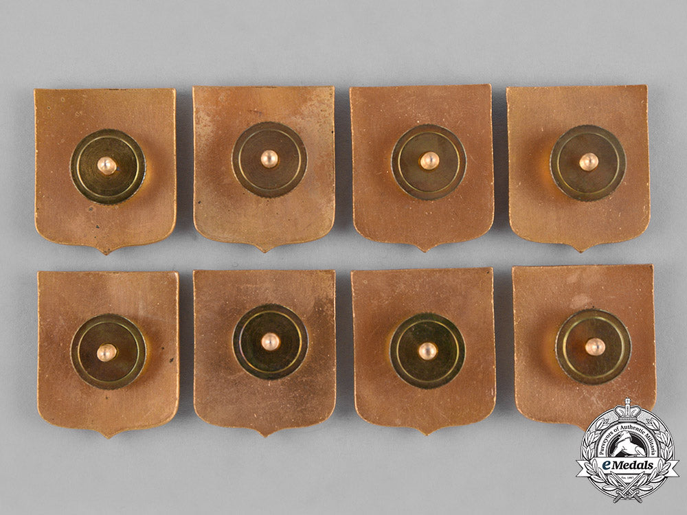 united_states._forty-_nine_army_insignia&_badges_c18-039155