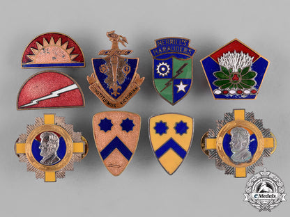 united_states._forty-_nine_army_insignia&_badges_c18-039156