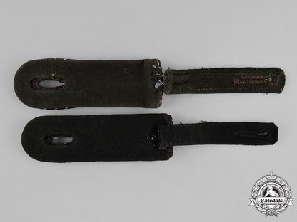 germany,_ordnungspolizei._a_pair_of_bahnschutzpolizei-_mann_shoulder_boards_c18-039442