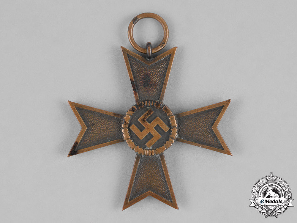 germany,_wehrmacht._a_lot_of_second_war_period_wehrmacht_badges_c18-039465