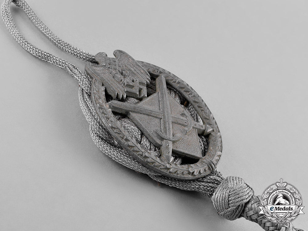 germany,_heer._an_army_shooting_badge_lanyard_c18-039659