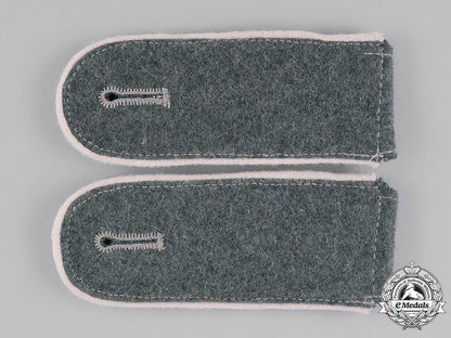 germany,_heer._a_set_of_infantry_em/_nco’s_shoulder_straps_c18-039661