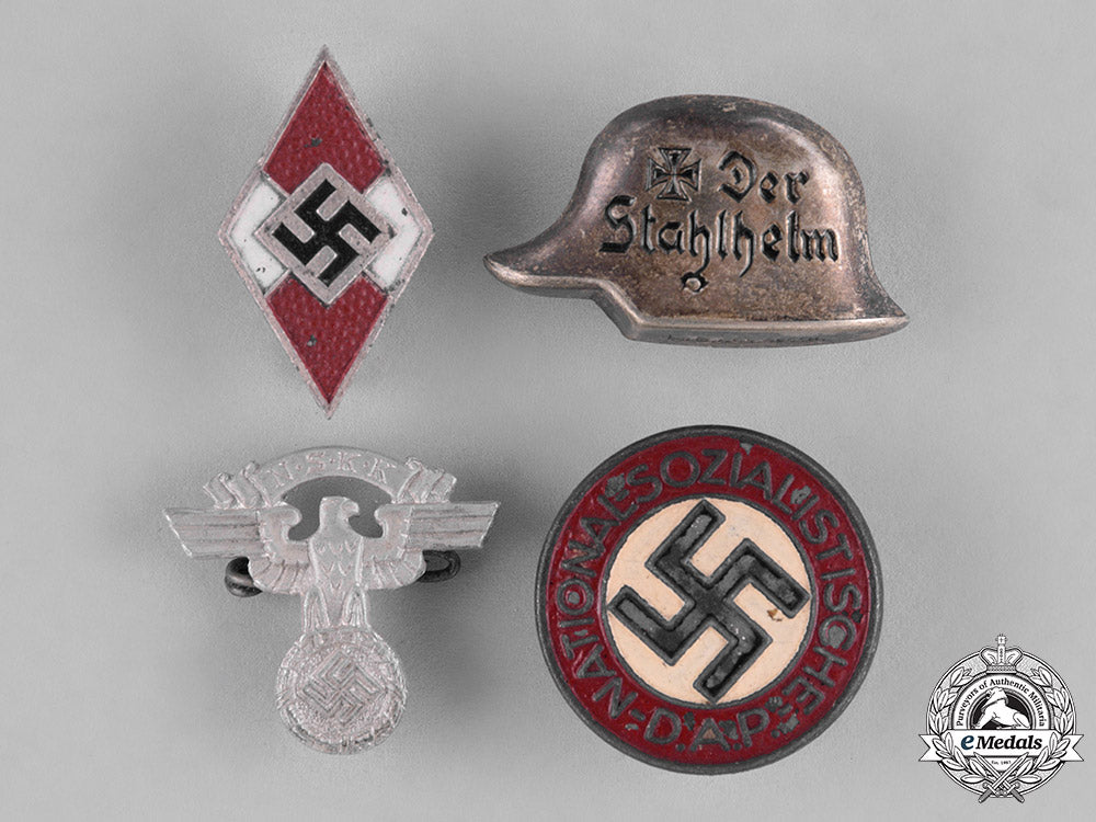 germany,_third_reich._a_lot_of_four_membership_badges_c18-039674_1