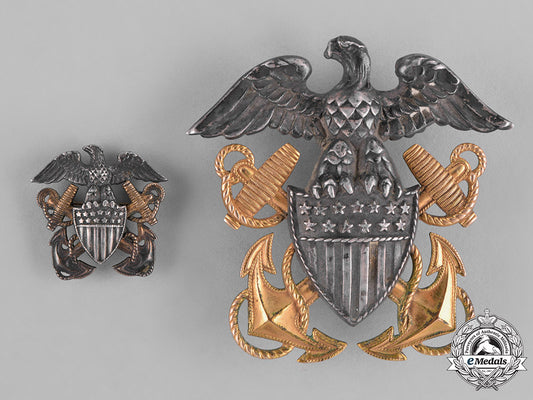 united_states._a_pair_of_united_states_navy_officer’s_cap_badges_c18-039742_1_1