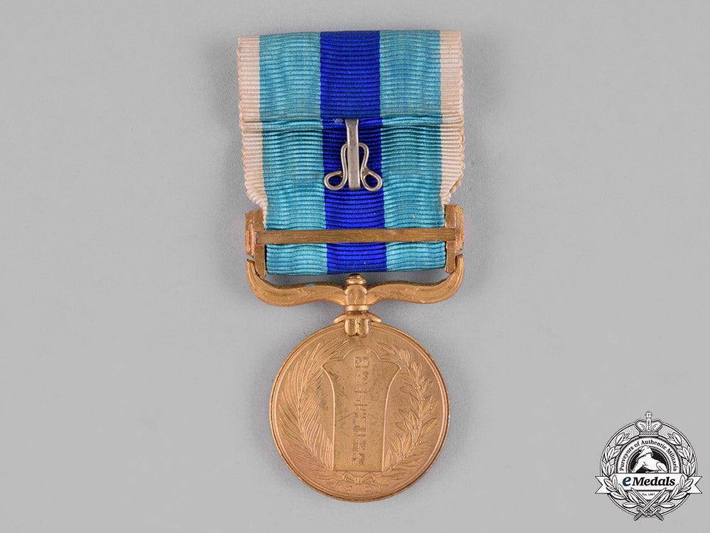 japan,_empire._a1904-1905_war_medal_with_case_c18-039765