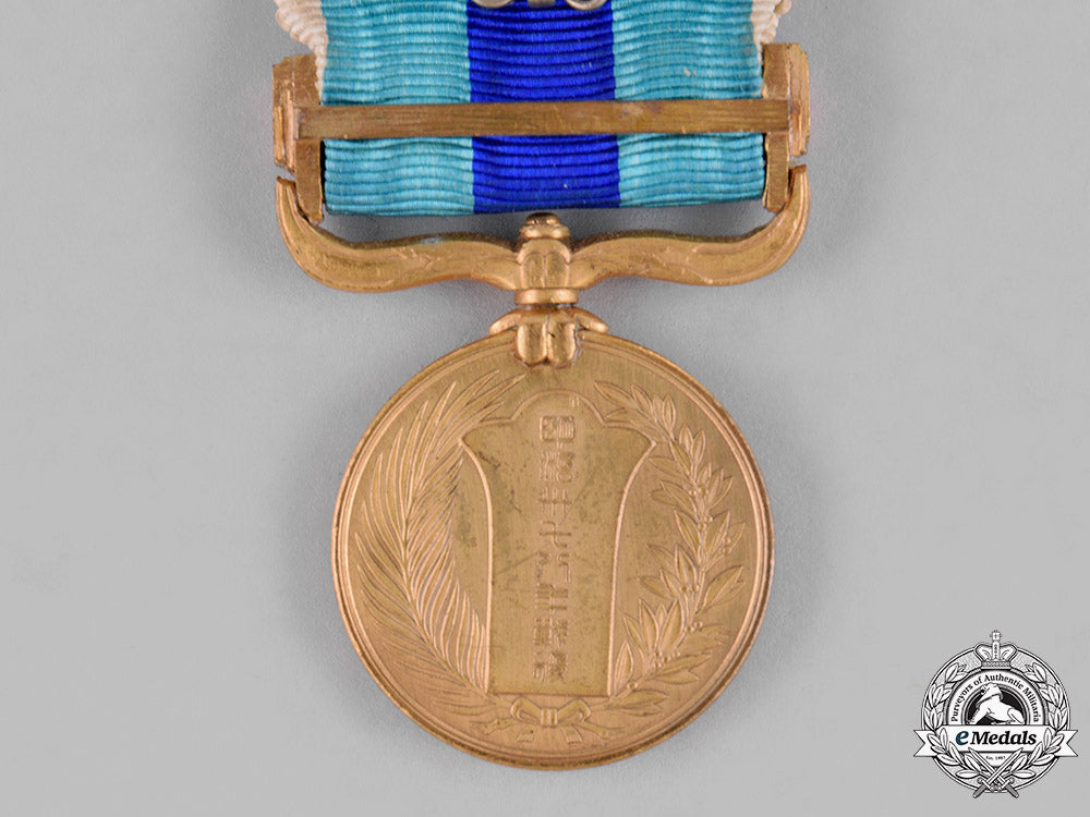 japan,_empire._a1904-1905_war_medal_with_case_c18-039767