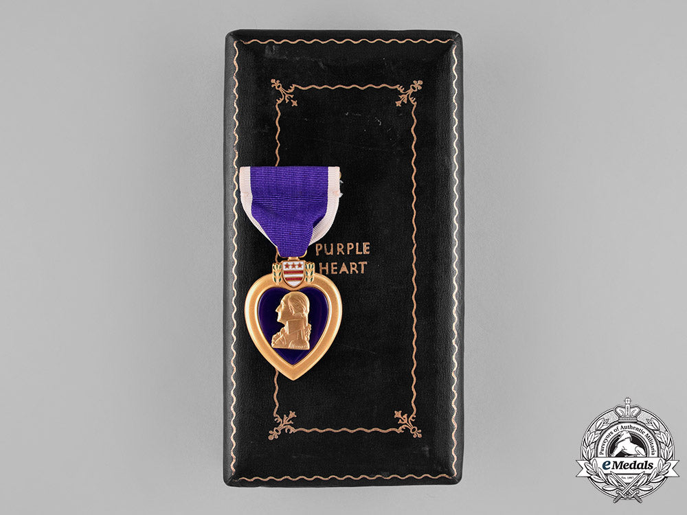 united_states._a_purple_heart_with_case_c18-039789_1