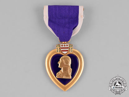 united_states._a_purple_heart_with_case_c18-039790_1