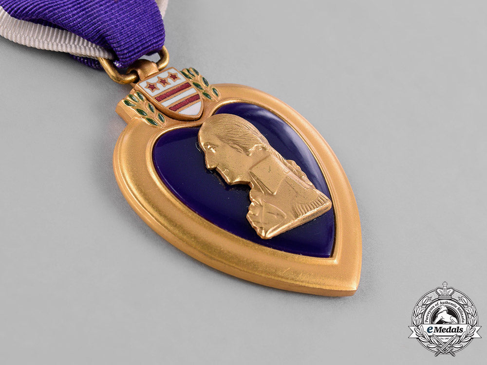 united_states._a_purple_heart_with_case_c18-039792_1
