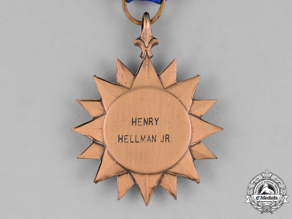 united_states._air_medal_c18-039820_1_1
