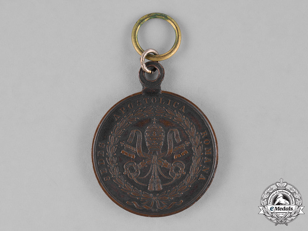 vatican,_city_state._two_awards&_decorations_c18-040059