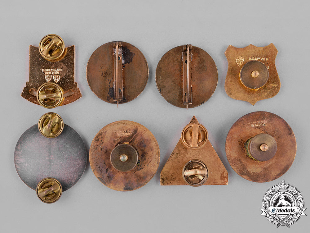 united_states._forty-_four_military_insignia_badges_c18-040106
