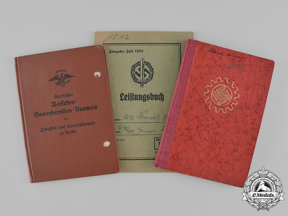 germany,_third_reich._a_lot_of_third_reich_period_documents_c18-040443