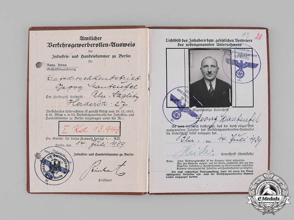 germany,_third_reich._a_lot_of_third_reich_period_documents_c18-040444