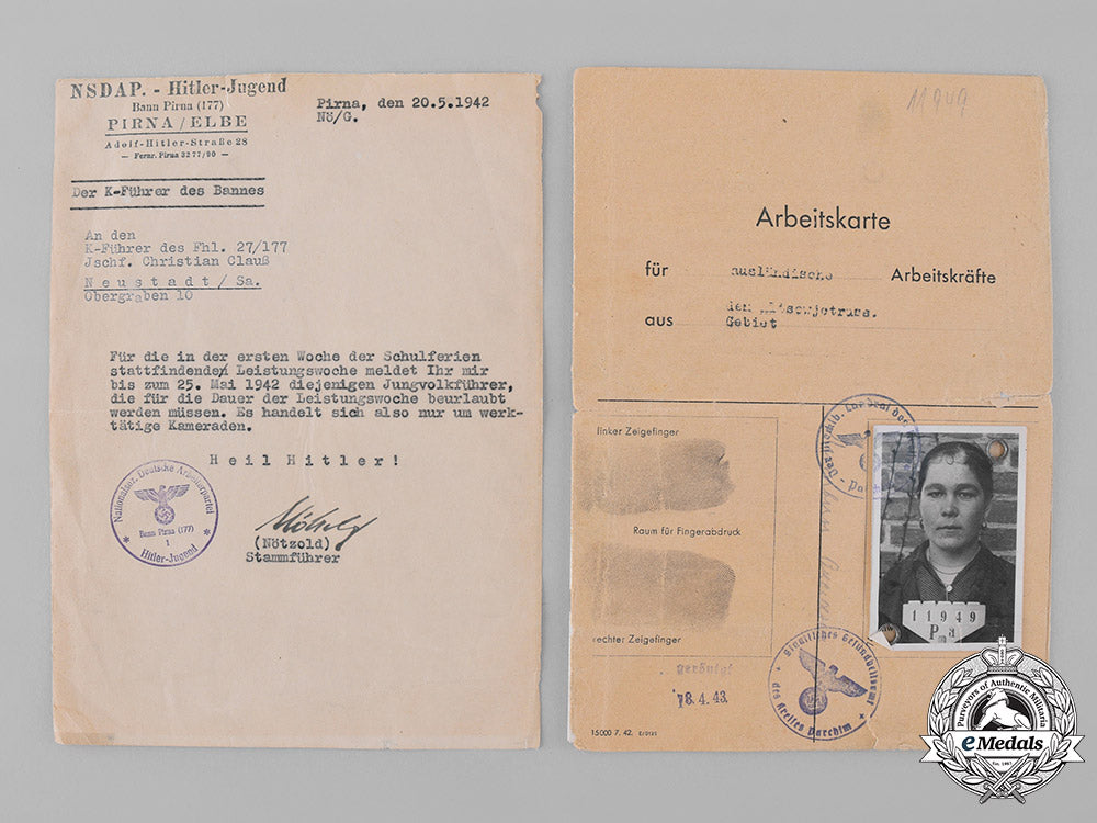 germany,_third_reich._a_lot_of_second_war_period_documents_c18-040456