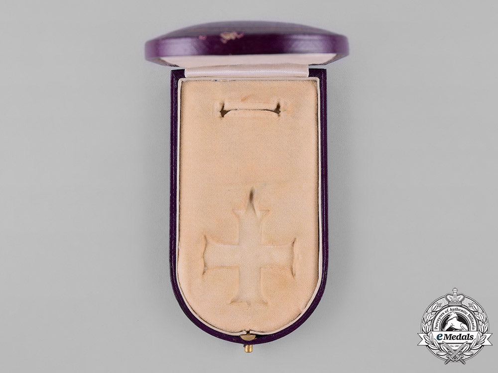 united_kingdom._a_military_cross_case_c18-040520