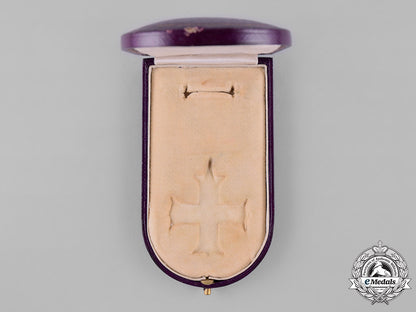 united_kingdom._a_military_cross_case_c18-040520