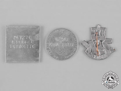 germany,_third_reich._a_group_of_third_reich_period_badges_c18-040528