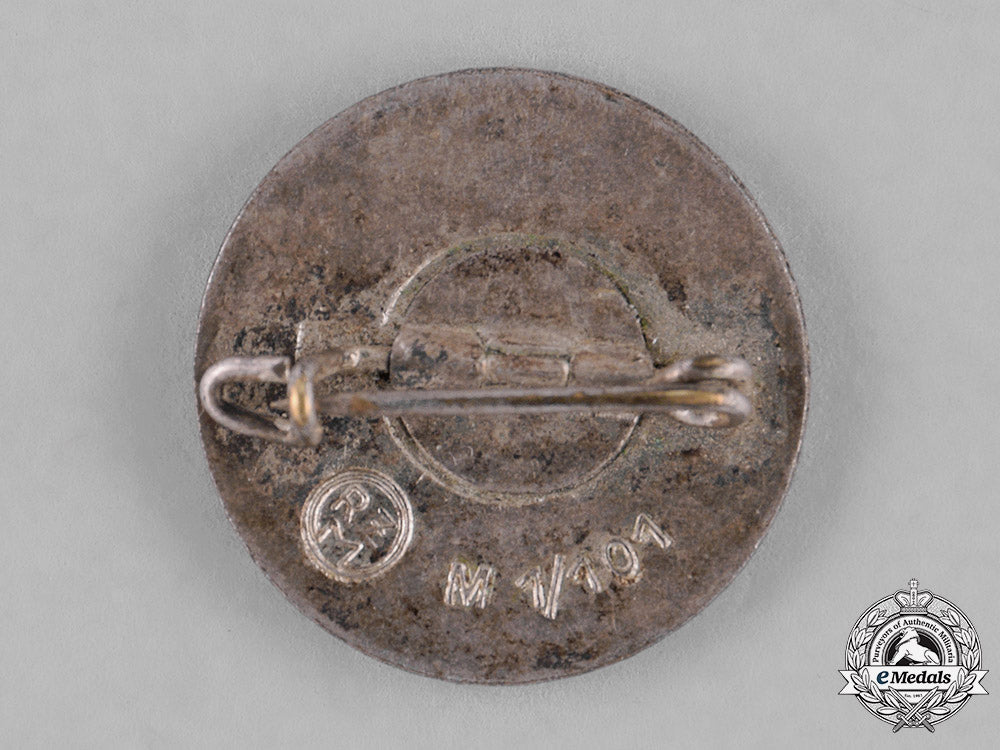 germany,_nsdap._a_membership_badge_by_gustav_brehmer_c18-040542