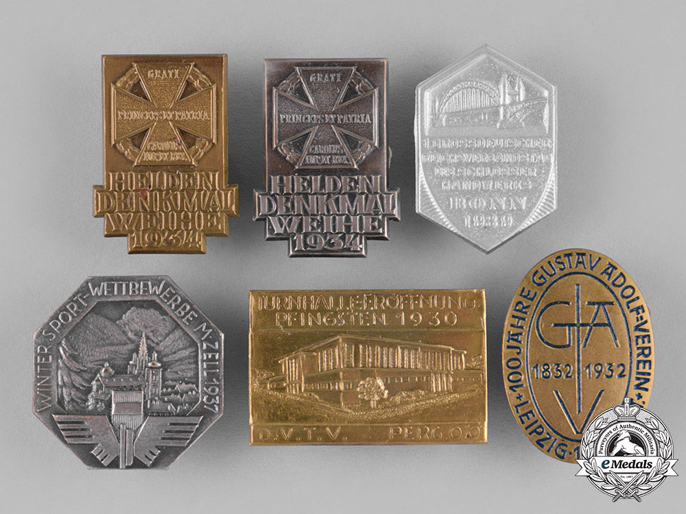 germany,_third_reich._a_lot_of_second_war_period_commemorative_badges_c18-040646