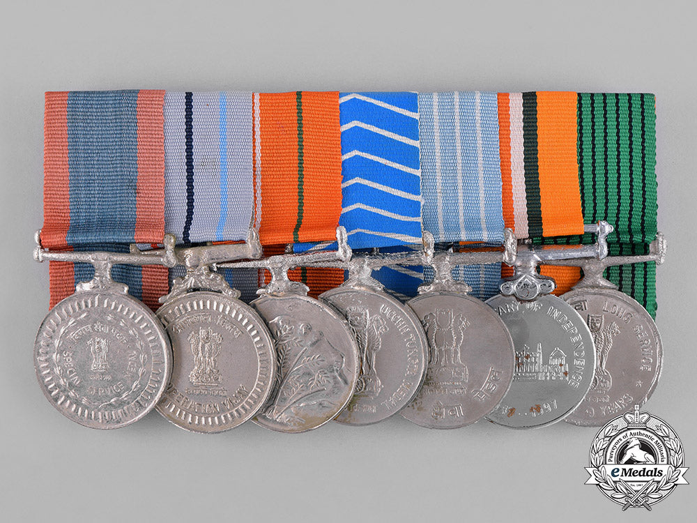 india,_republic._an_armed_forces_group_of_seven_c18-040749