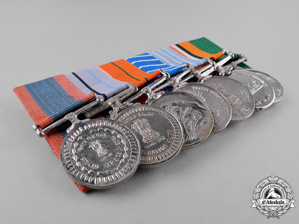 india,_republic._an_armed_forces_group_of_seven_c18-040751