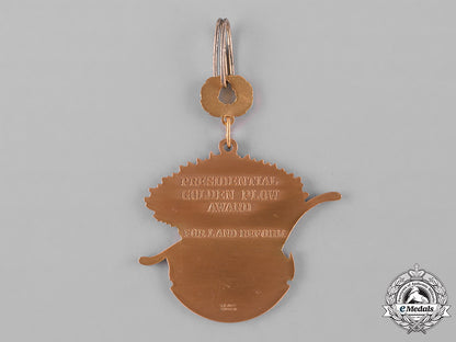 philippines,_republic._a_presidential_golden_plow_award_for_land_reform,_i_class_c18-040754