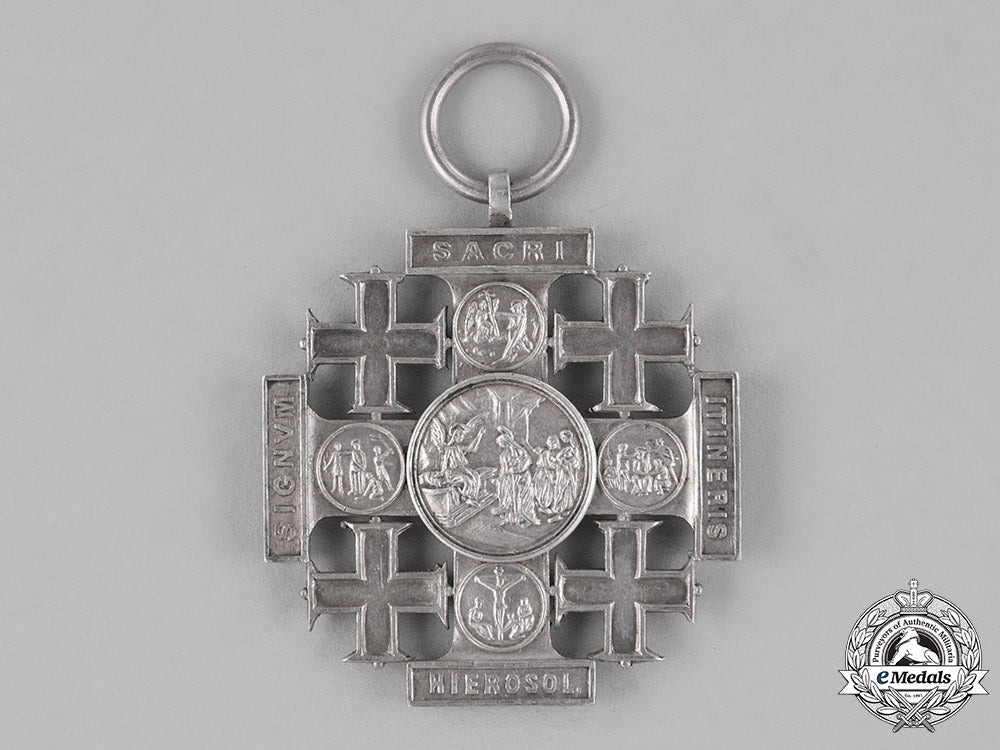 vatican._a_medal_of_the_holy_land,_pilgrims_jerusalem_cross_of_honour,_silver_grade_c18-040811