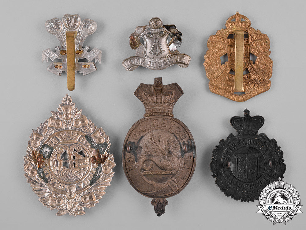 united_kingdom._a_group_of_cap_badges,_c.1917_c18-041122_1