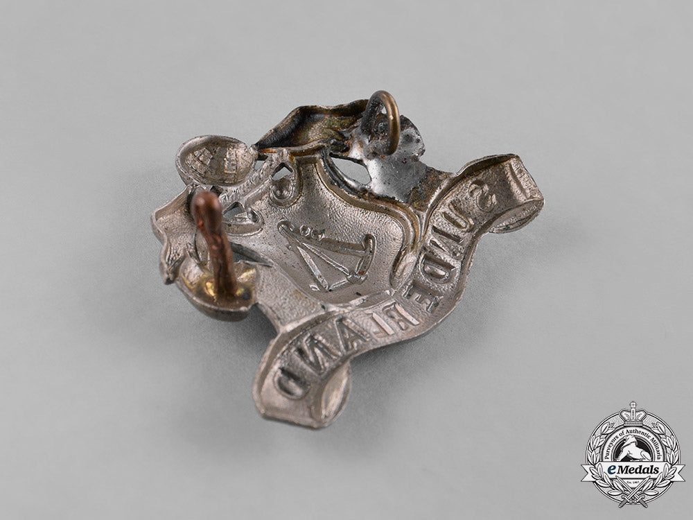 united_kingdom._a_group_of_cap_badges,_c.1917_c18-041124_1