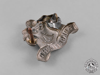 united_kingdom._a_group_of_cap_badges,_c.1917_c18-041124_1