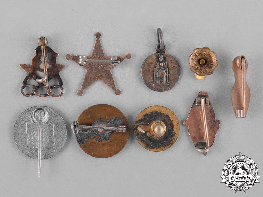 united_states._a_lot_of54_badges_and_insignia_c18-041189