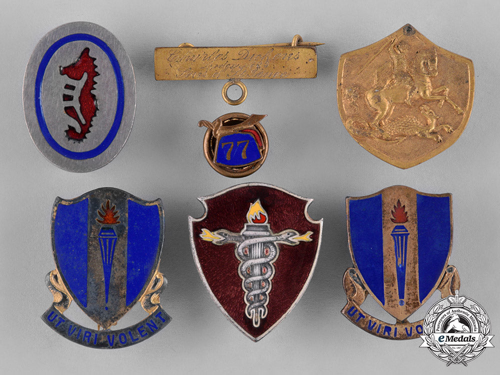 united_states._a_lot_of54_badges_and_insignia_c18-041194