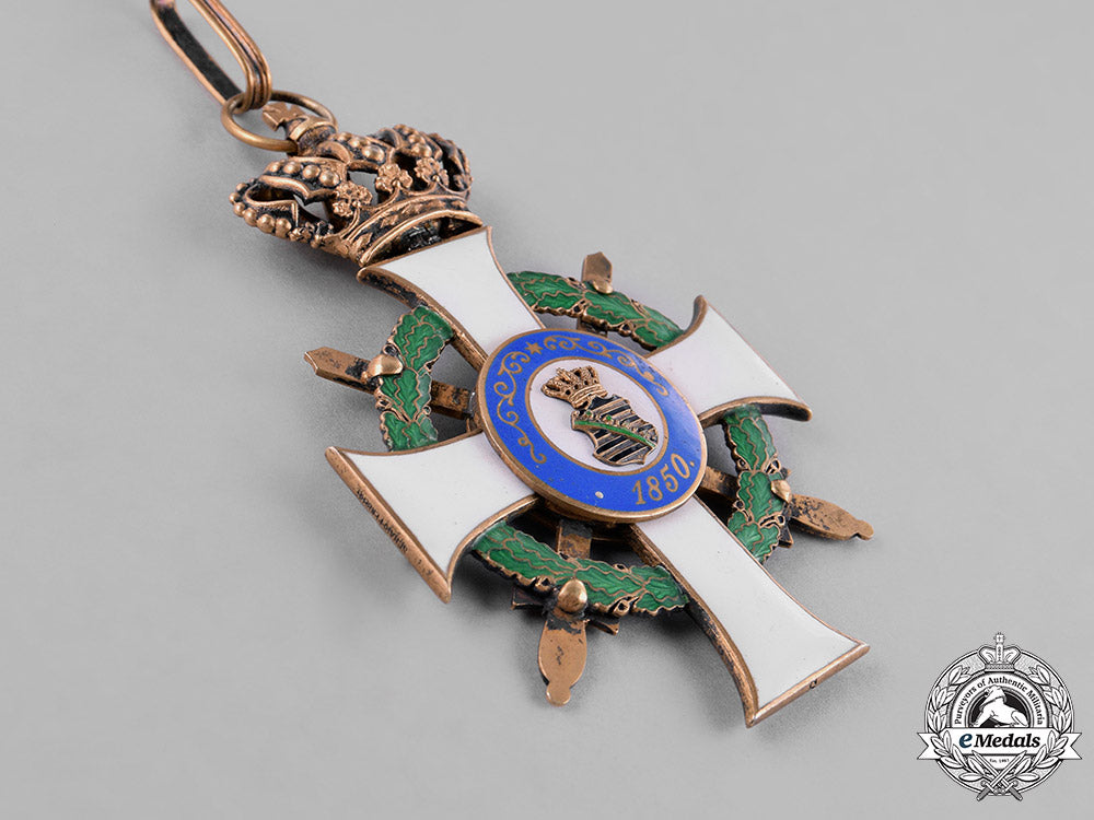 saxony,_kingdom._an_albrecht_order,_grand_cross_with_swords,_by_scharffenberg_of_dresden,_c.1914_c18-041220_1_1_1_1_1_1_1_1_1_1_1_1_1_1_1_1