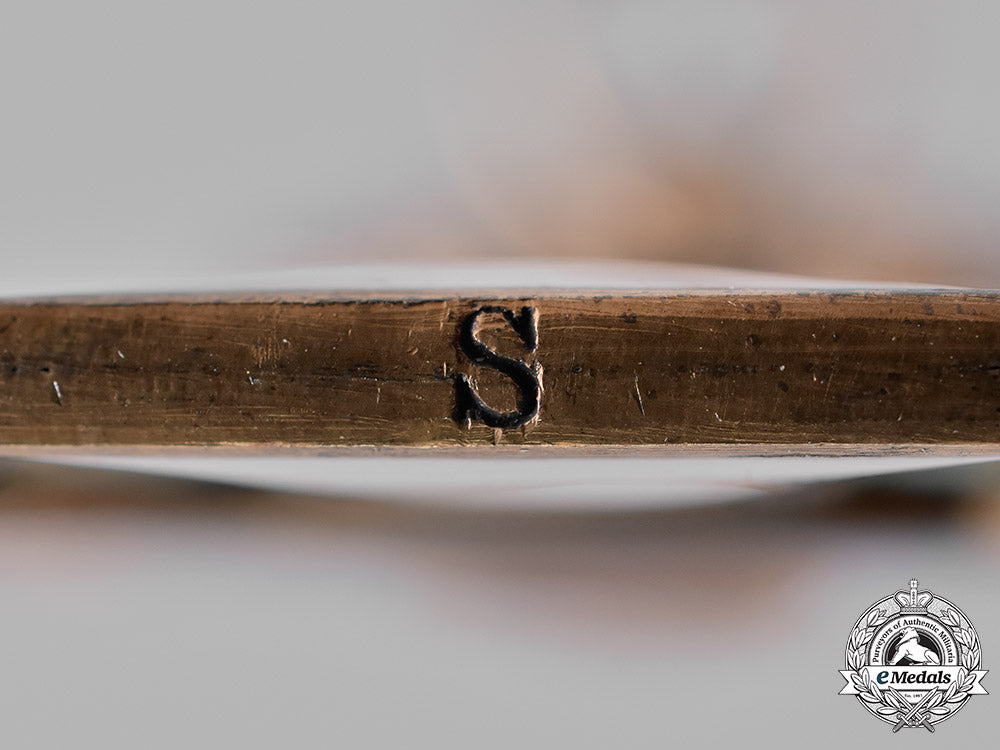 saxony,_kingdom._an_albrecht_order,_grand_cross_with_swords,_by_scharffenberg_of_dresden,_c.1914_c18-041221_1_1_1_1_1_1_1_1_1_1_1_1_1_1_1_1