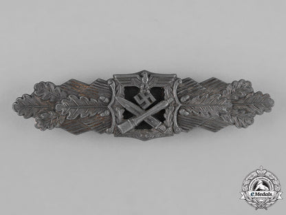 germany,_wehrmacht._a_close_combat_clasp,_silver_grade,_by_deschler&_sohn_c18-041403