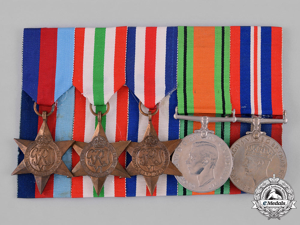 united_kingdom._a_second_war_group_of_five,982_squadron,_royal_air_force_c18-041448