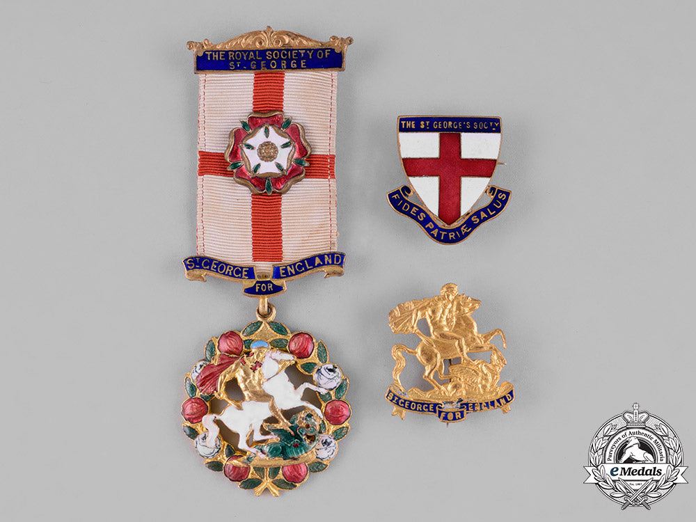 united_kingdom._a_royal_society_of_st._george_badge_c18-041566