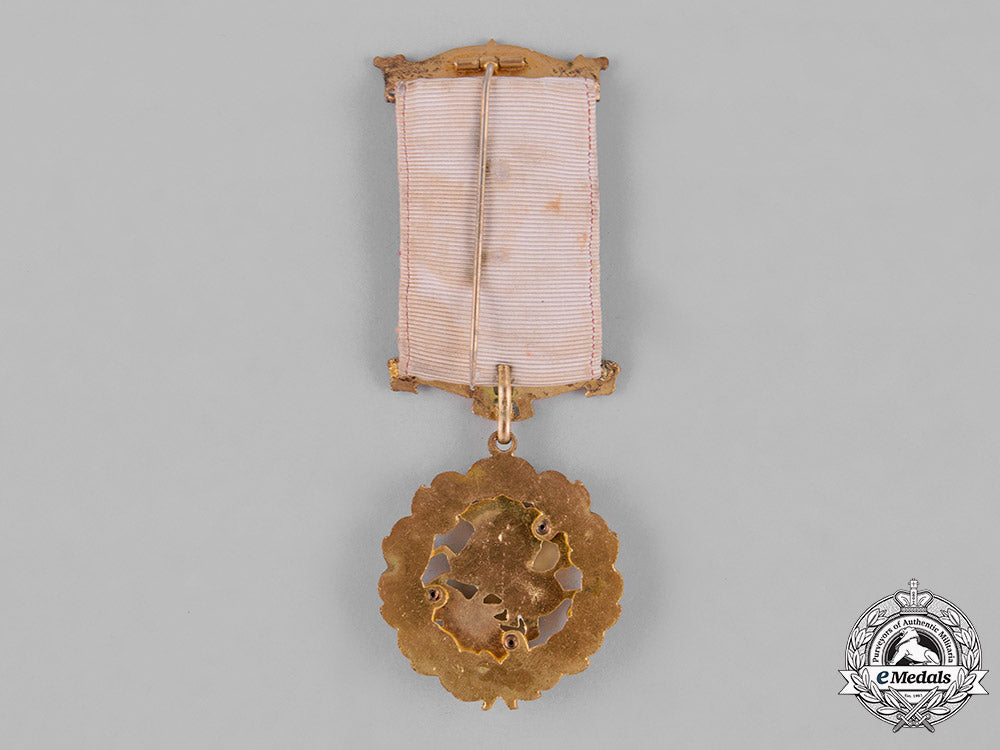 united_kingdom._a_royal_society_of_st._george_badge_c18-041568