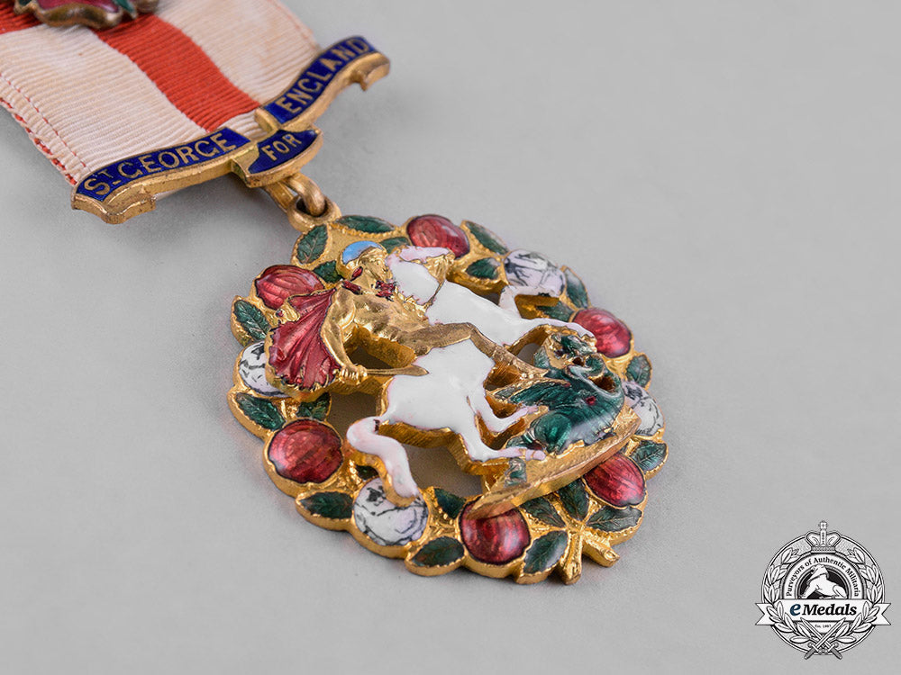 united_kingdom._a_royal_society_of_st._george_badge_c18-041569