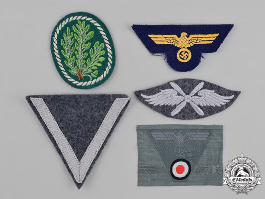 germany,_wehrmacht._a_group_of_second_war_period_wehrmacht_insignia_c18-041607