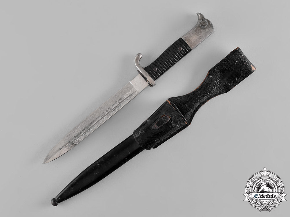 germany,_heer._an_etched_short_bayonet,_by_f._w._holler_c18-041716