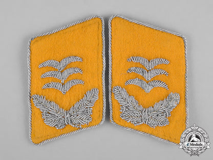 germany,_luftwaffe._a_set_of_flight_personnel_hauptmann_collar_tabs_c18-041750