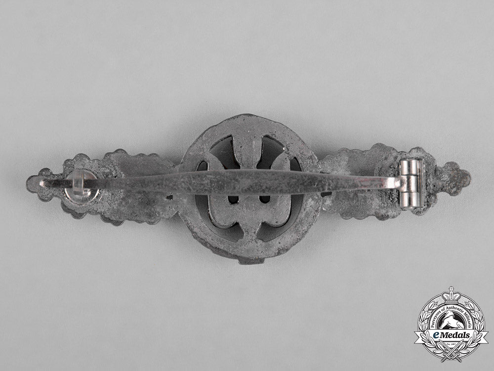 germany,_luftwaffe._a_bomber_pilot’s_clasp,_silver_grade,_by_funke_and_brüninghaus_c18-041753