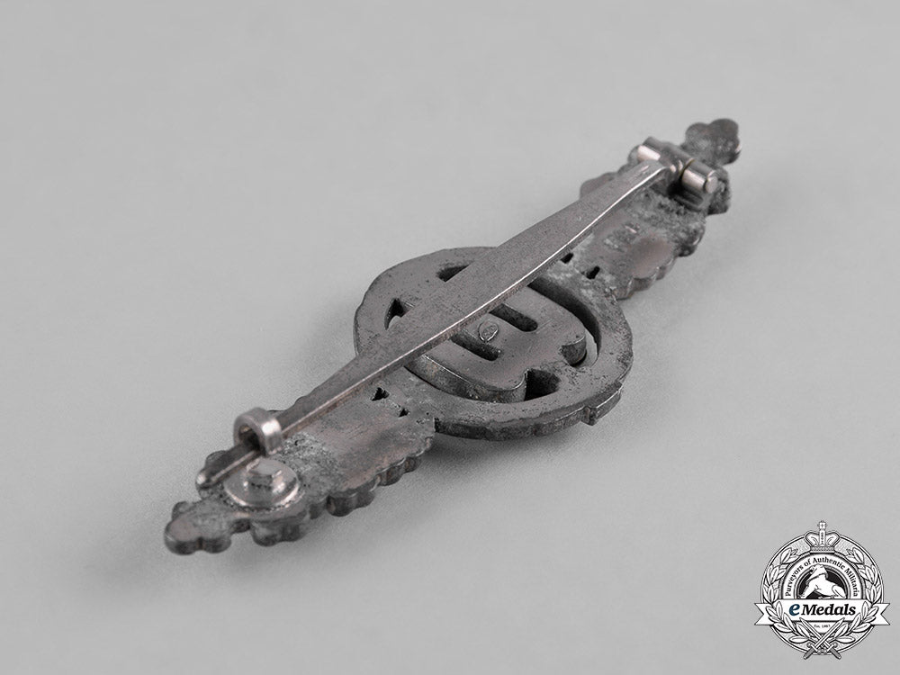 germany,_luftwaffe._a_bomber_pilot’s_clasp,_silver_grade,_by_funke_and_brüninghaus_c18-041755