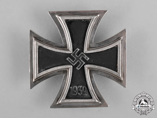 germany,_wehrmacht._a1939_iron_cross_first_class_by_c.e._juncker_c18-041777