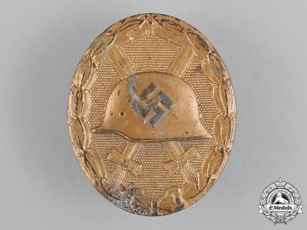 germany,_wehrmacht._a_gold_grade_wound_badge,_with_case,_by_b.h._mayer_c18-041785