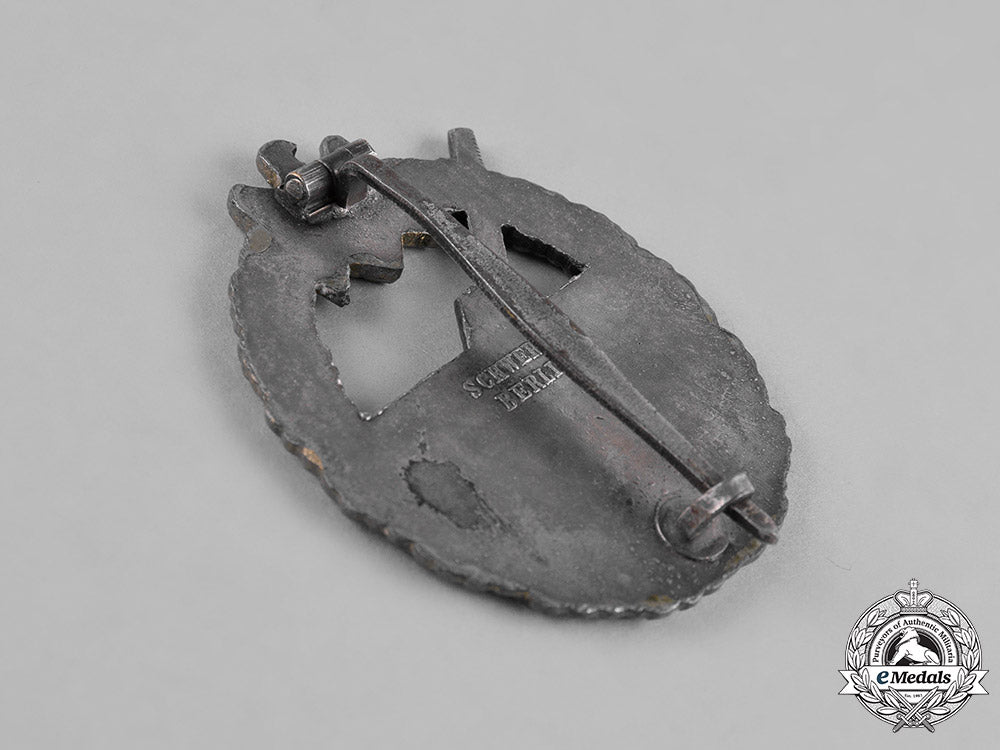 germany,_kriegsmarine._a_coastal_artillery_war_badge_by_schwerin&_sohn_c18-041803